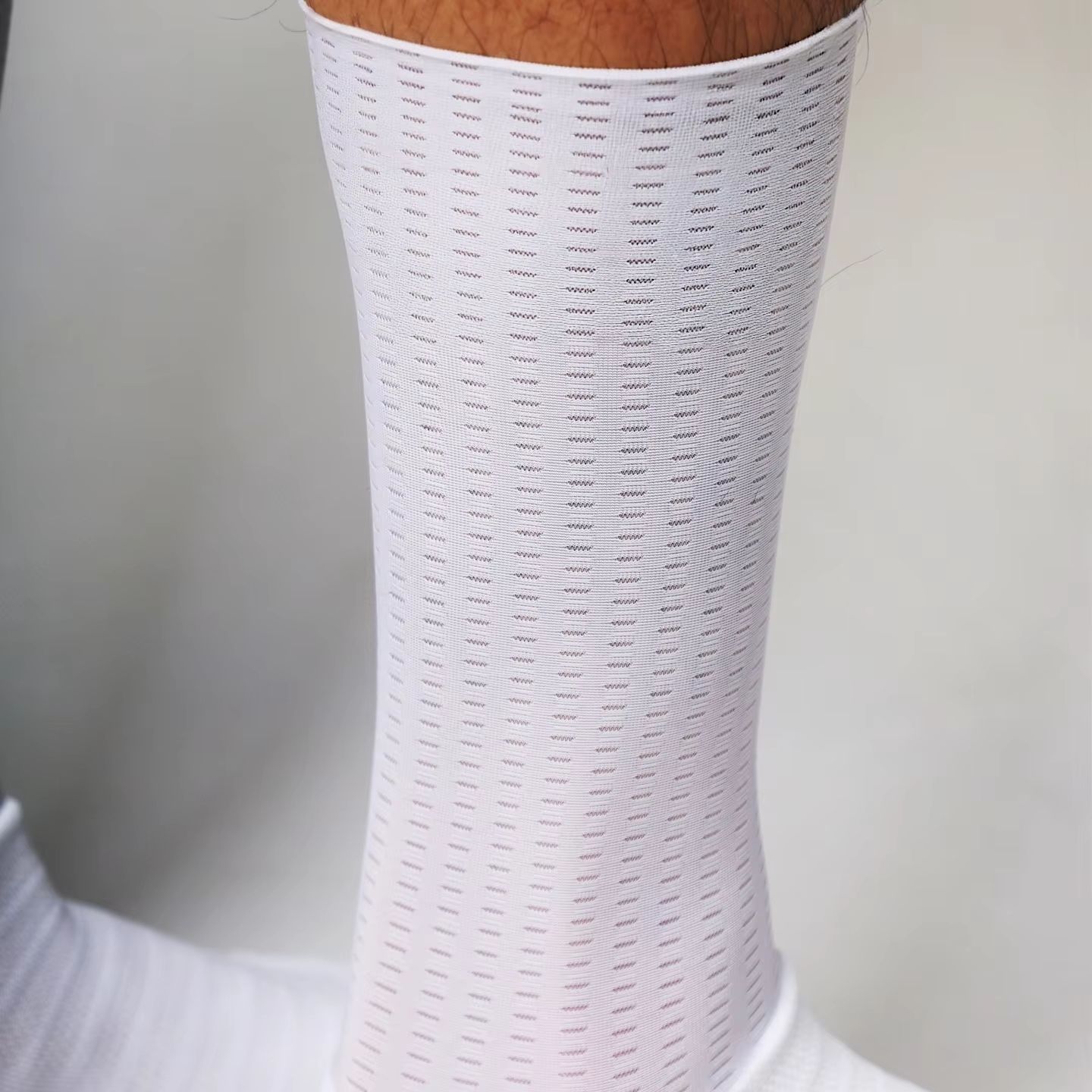 ถุงเท้าปั่นจักรยานแบบแอโร่ระดั - Sports Socks บทวิจารณ์และราคา