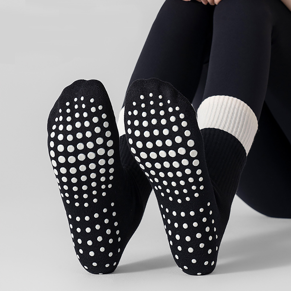 ถุงเท้าโยคะแบบซ้อนสองชั้น ดีไซ - Sports Socks บทวิจารณ์และราคา